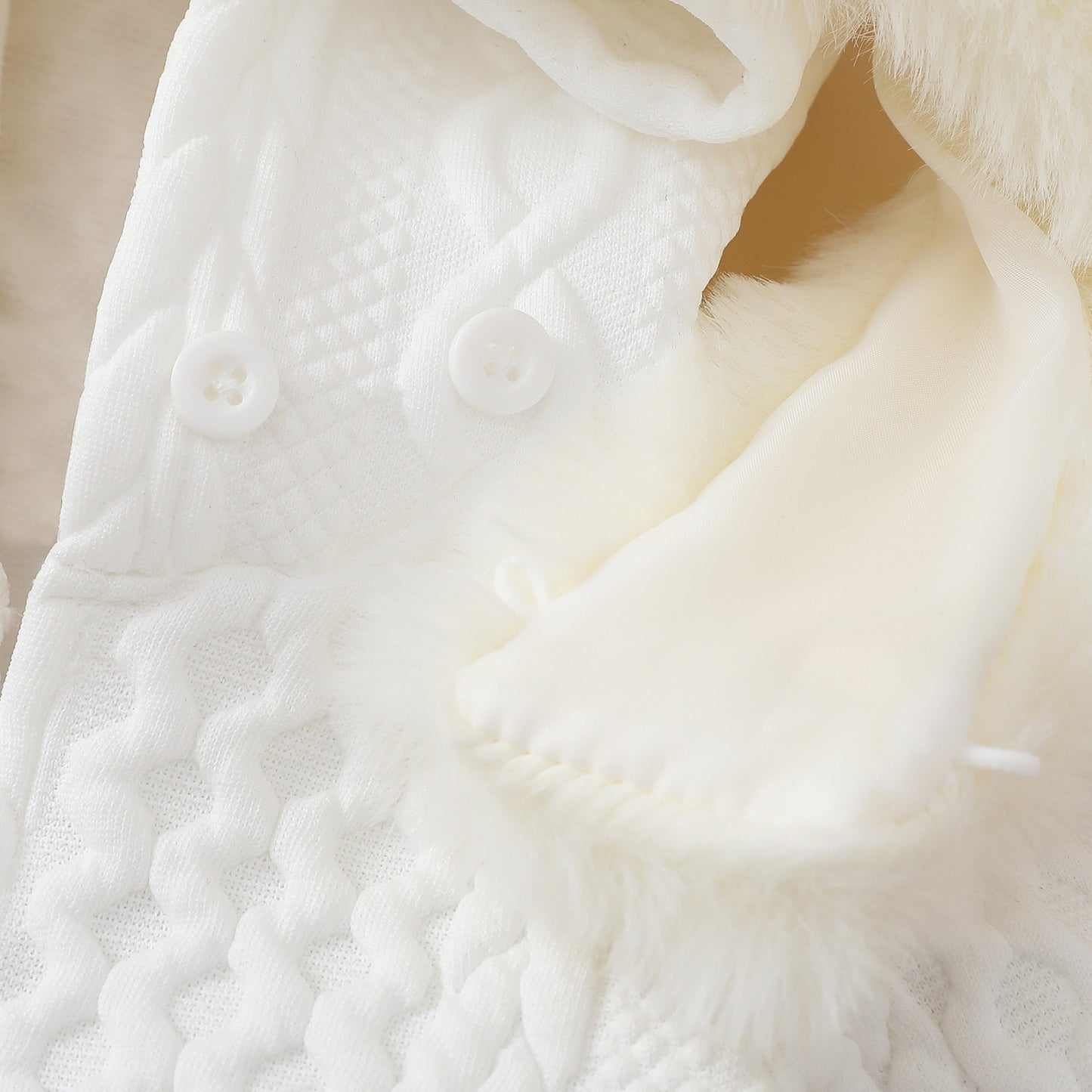 Two-Piece Winter Baby Romper with Cable Knit Texture and Faux Fur Collar – Available in White and Pink